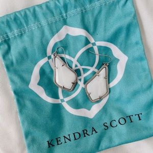 Kendra Scott Alex Silver Drop Earrings Pearl